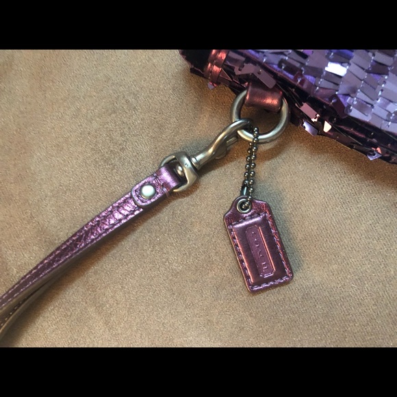 Coach wristlet - Picture 3 of 5